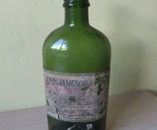 Old Findlaters jameson Bottle
