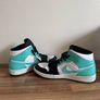 Air Jordan 1 Mid Tropical Twist Image 2