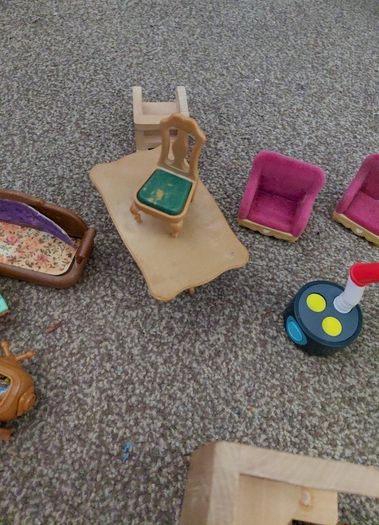 dolls house furniture