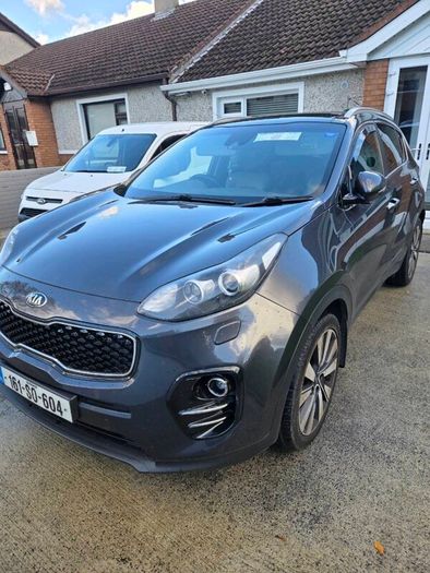 Kia sportage. Platinum. Huge Spec