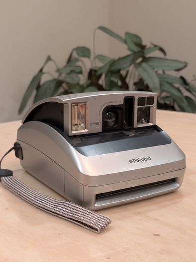 Polaroid One600 Ultra Instant Film Camera  Tested Working