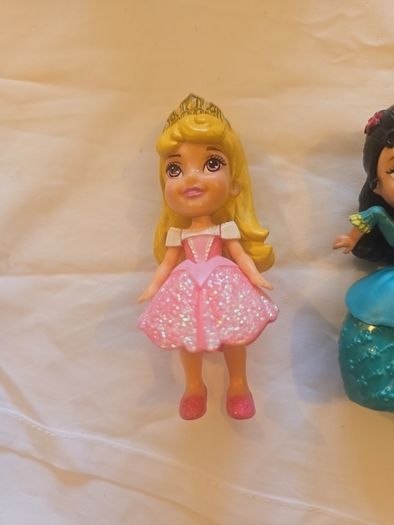 5 disney dolls
