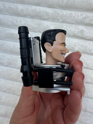 Skibidi Toilet Mystery Mini Figures Series One G-Toilet Used Please see pictures