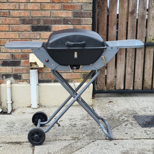 Portable Gas BBQ (Table Top or on Stand)