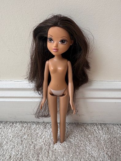 Moxie Girlz Sophina DollsMGA 2009 Used Please see photos