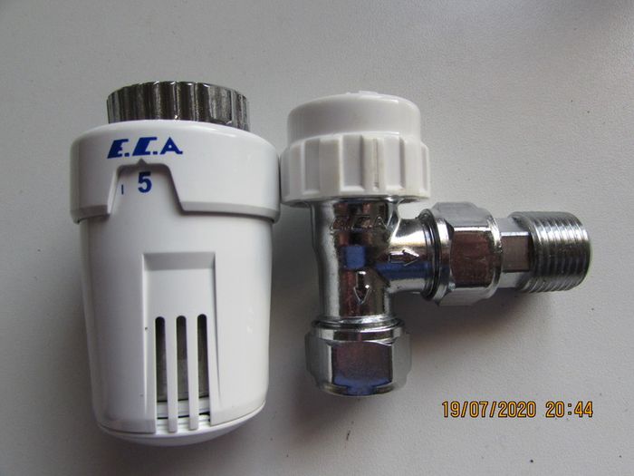 Thermostatic radiator valve