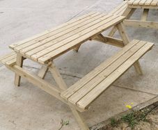 picnic bench