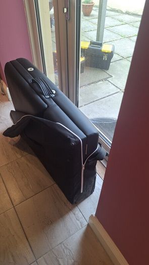 Massage Table High Spec DELIVERED