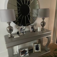 Pair of table lamps with shades