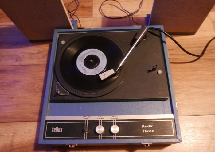 Tellux Audic Three vintage record player