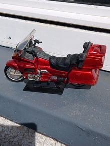 Red Honda Ray Gold Wing 1995