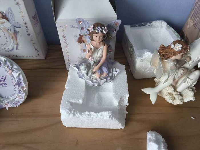 figurines
