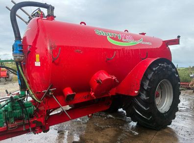 Slurry tanker