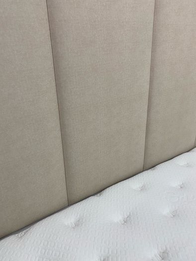 RESPA Kingsize bed and mattress
