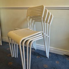 White IKEA chairs (4x)