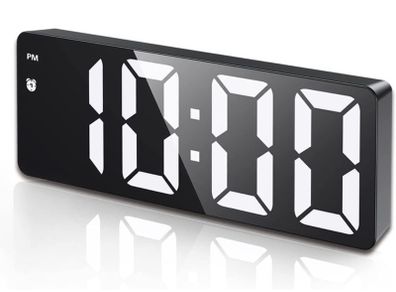 Digital Alarm Clock, Bedside Alarm Clock with Large LED Display, Non Ticking USB/Battery Powered Alarm Clock with Temperature, Snooze, Date, 3 Adjustable Brightness, Voice Control (FREE POSTAGE)