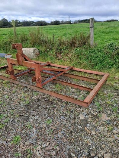 Land leveler