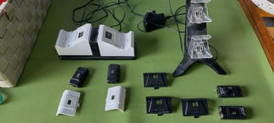 Xbox batteries pack s and charging stations