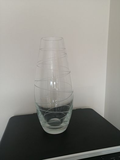 Flower vase