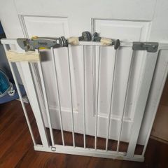 Hauck baby gate