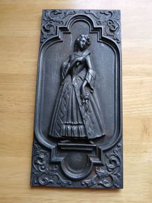 Vintage Cast Iron Relief Picture