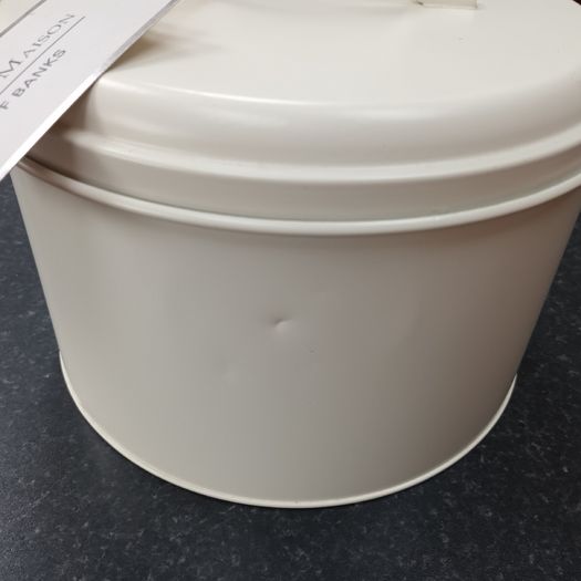 Cake Storage Tin