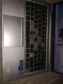 HP  elitebook 840 G8 notebook PC great laptop has windows 11 pro a few buttons are missing just letters hence the chap price not one other thing wrong  with it.