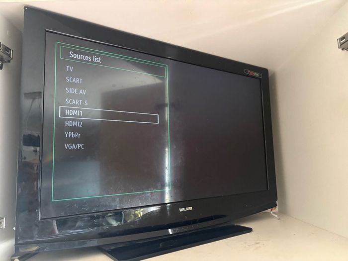 walker 32 inch saorview tv