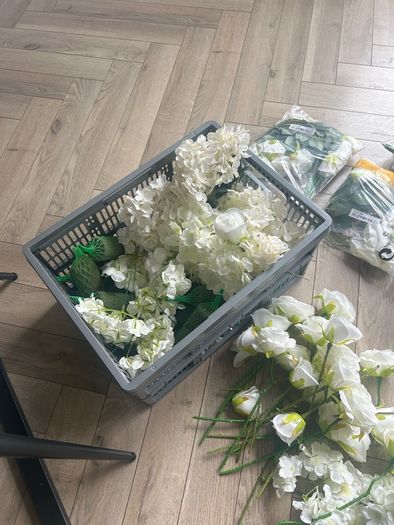 artificial flowers