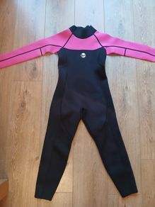Kids wetsuit, age 7