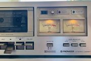 From 1978 Cassette deck Pioneer CT-F500, working good.