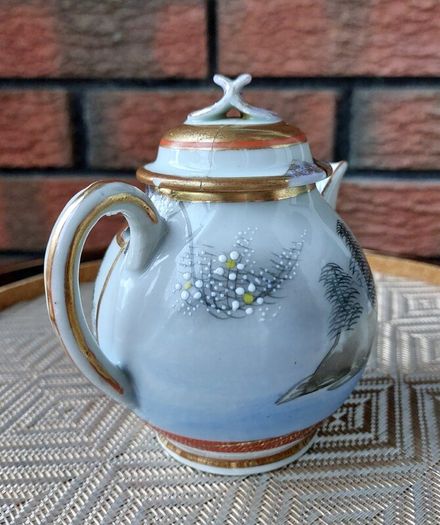 Antique Japanese "Kutani" Teapot