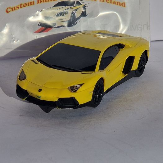Scalextric Lamborghini Aventador Slot Car. ( street supercar )