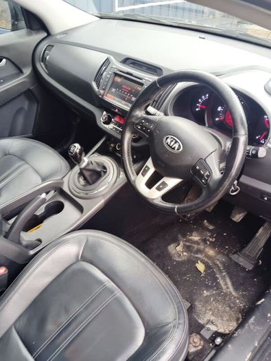 Breaking Kia Sportage 2013 1.7 diesel