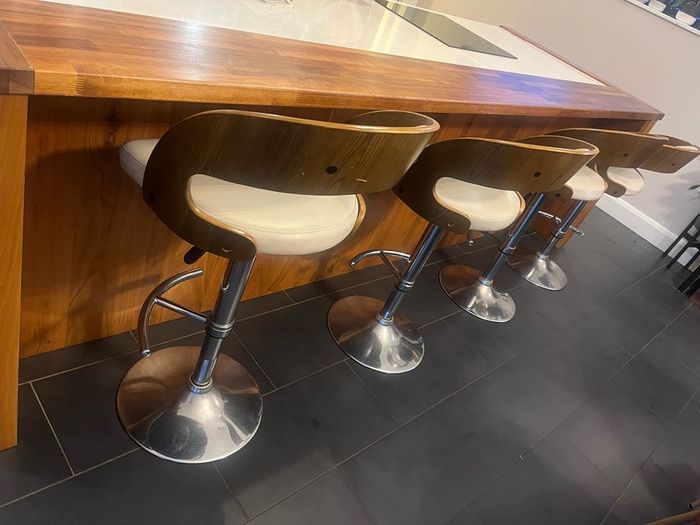 High Stools for Kitchen Dining