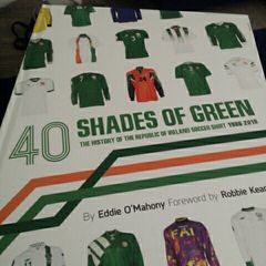 40 Shades of green