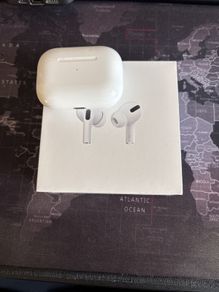 Apple AirPods Pro 1st gen
