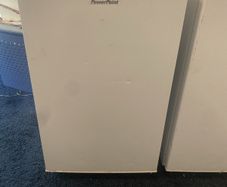 powerpoint  under counter fridge with freezer box