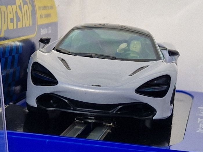Scalextric McLaren 720S Slot car ( H3982 C3982 classic street supercar gt)