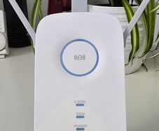 TP-Link RE550 AC1900 W-iFi extender booster