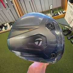 Brand New Taylormade Qi4D Driver