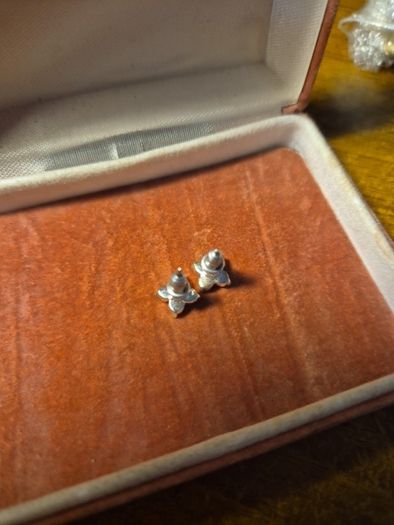 Small vintage earrings