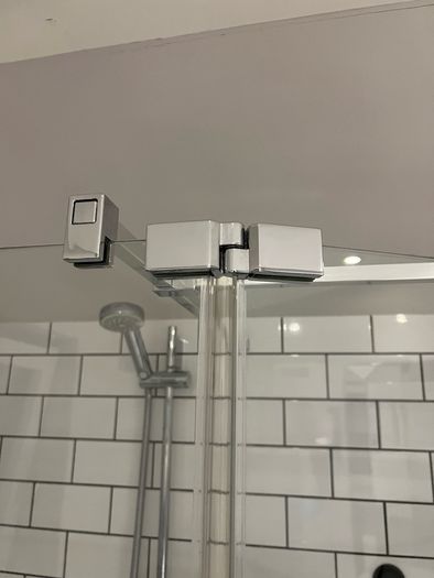 Shower Screen