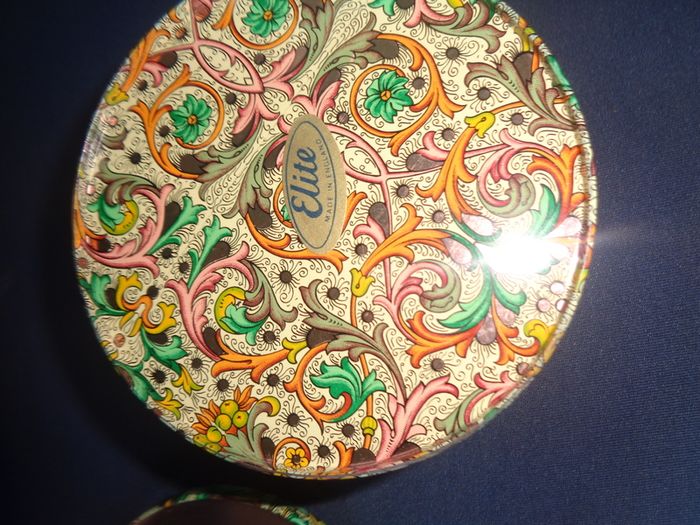 Vintage Tin for Sale