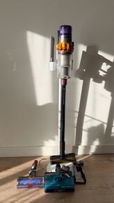 Dyson V15s detect submarine