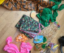Tropical party accessories