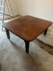Extendable Solid Wooden Dining Table Vintage Style