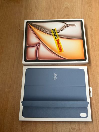 Apple iPad Air 13 inch (M4) 2026 Model and case