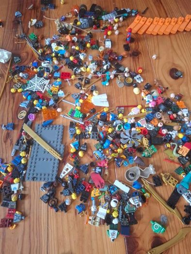 Lego and Lego Table