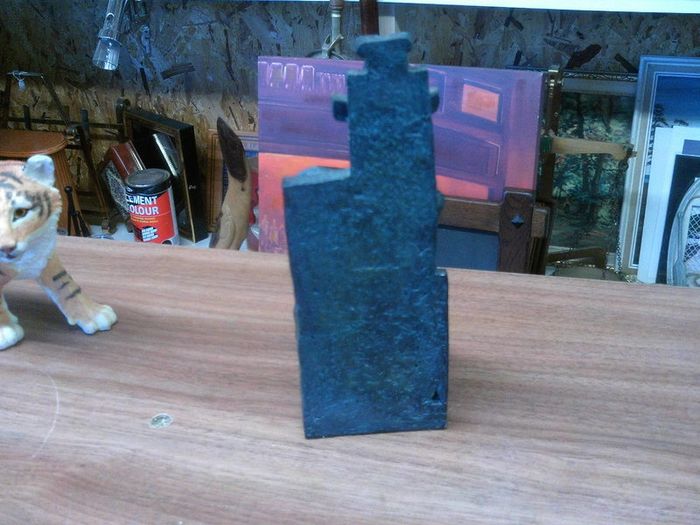 egyptian statue